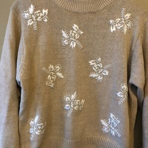 NWT Vintage Sweater Pearl and Floral Embroidery Size Large Dress Barn